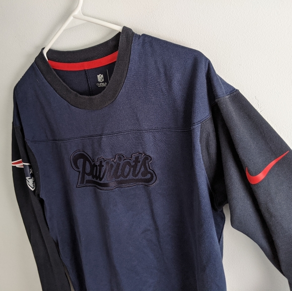 Nike patriots long sleeve shirt - Picture 2 of 5
